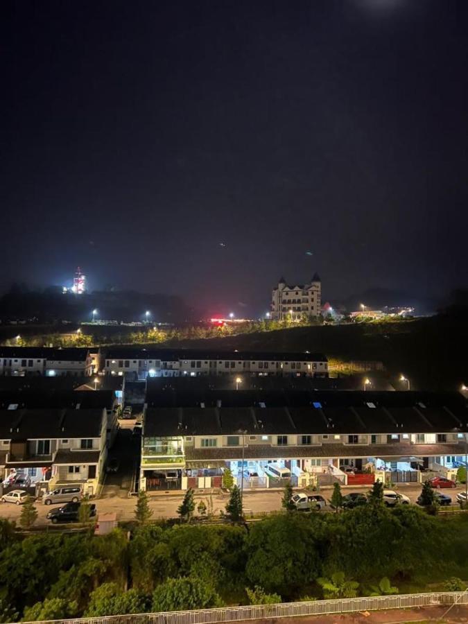 Sweet Homestay 3Rm @ Penthouse Apartment In Brinchang Esterno foto